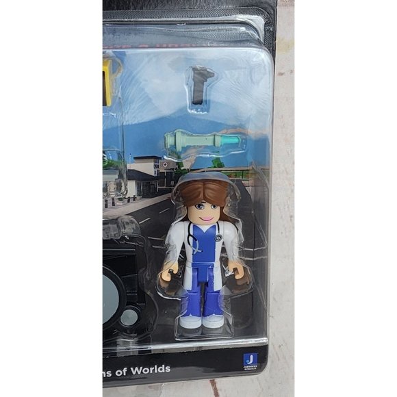 Brookhaven St. Luke's Hospital Roblox Figurines - 6+2 Figures with Checklist - Picture 2 of 13